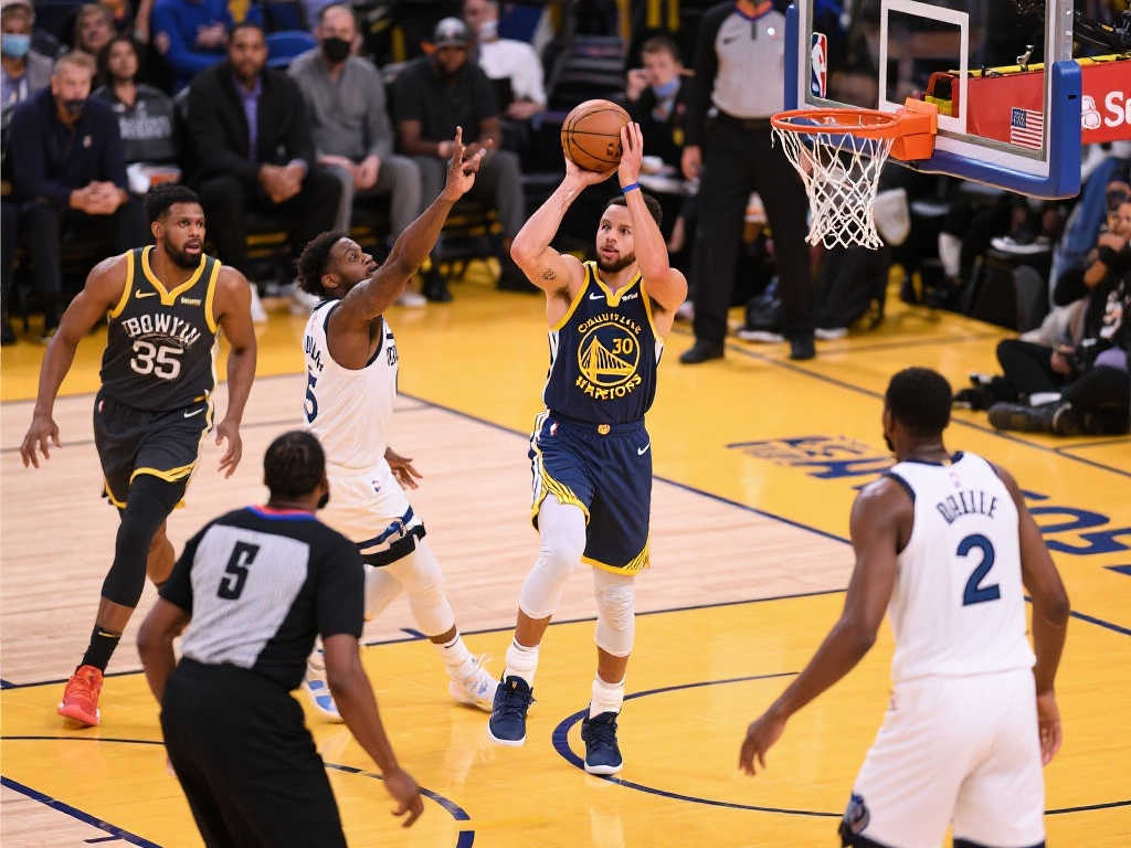 而此時範尼 而此時範尼